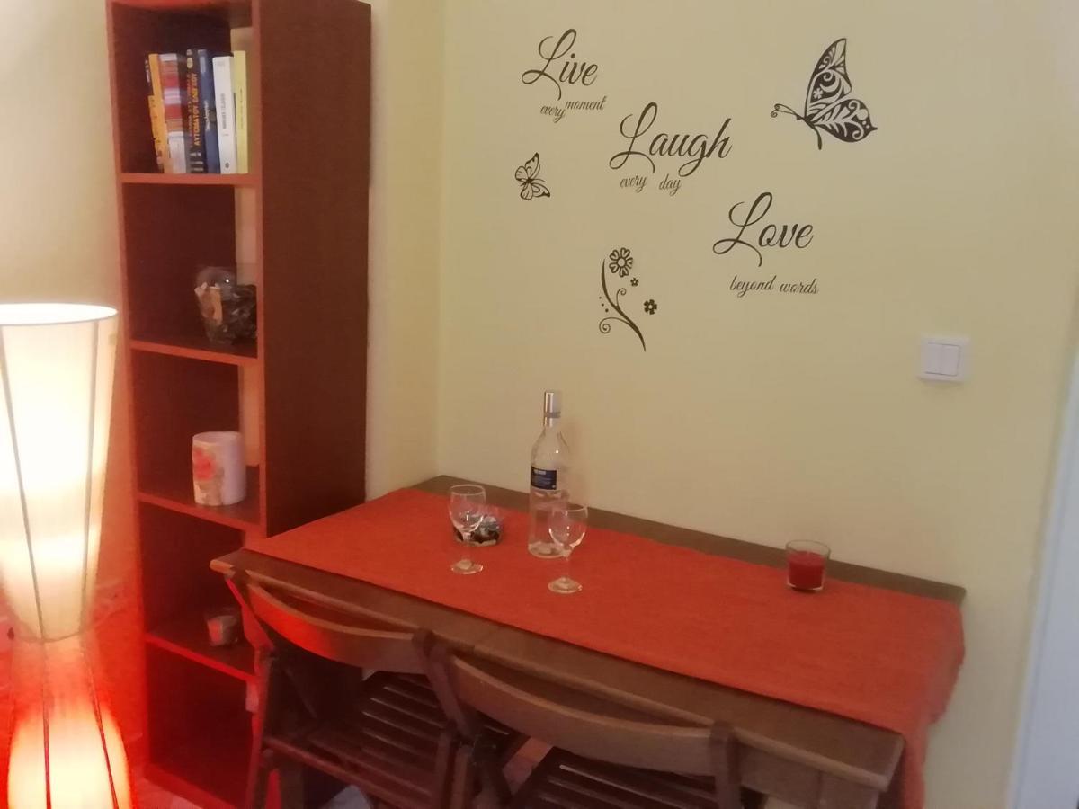 Cozy 2bed appartment Ateny Zewnętrze zdjęcie